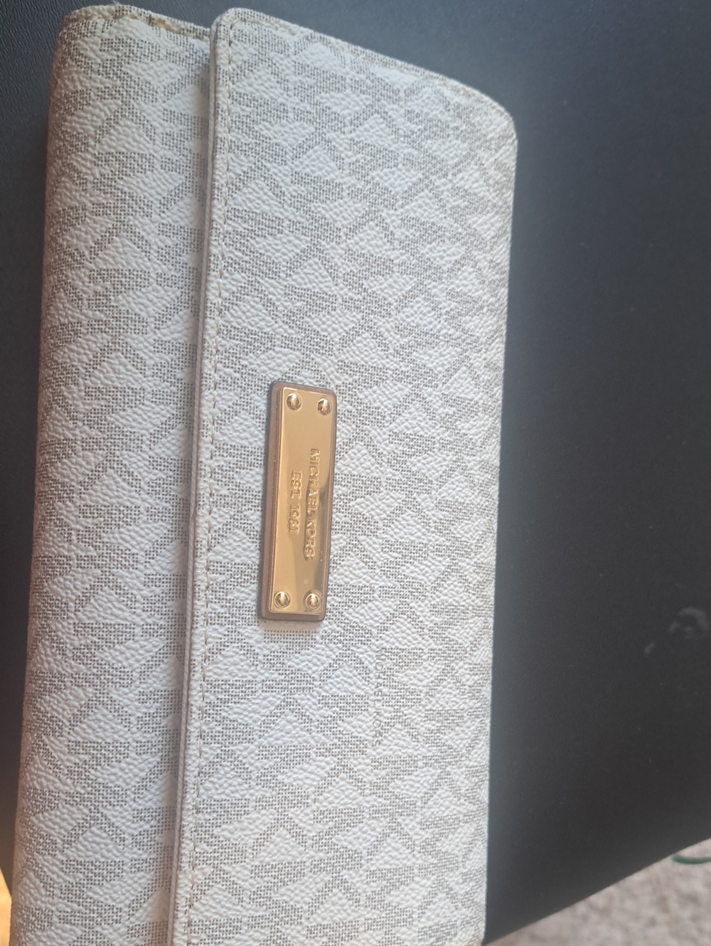 Michael Kors White and Light Gray Signature Wallet with Gold Plaque